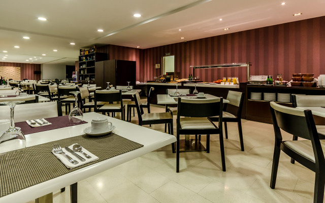 Hotel YIT Vía Sevilla Mairena