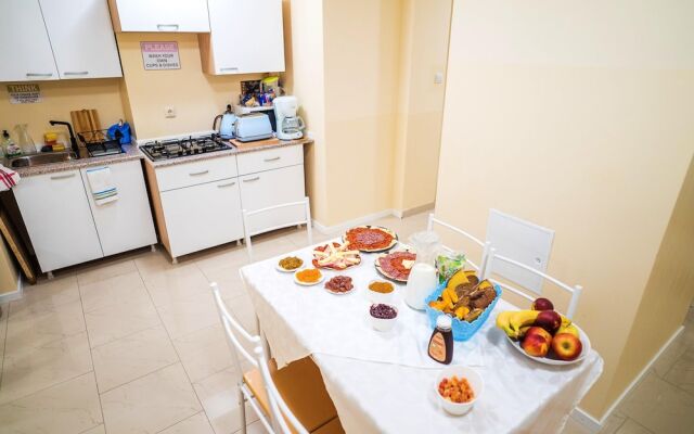 Studio in Zagreb, With Furnished Terrace and Wifi