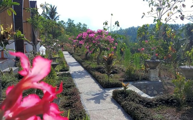 Sebrang Hills Bungalow