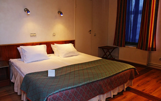NB Hotel