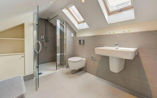 Cosy Two Bedroom Apartment - Flat 59a