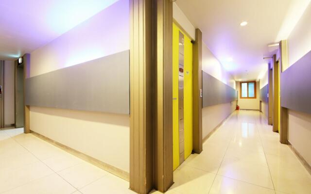 Sense Motel