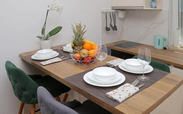Studio Apartman Karlita