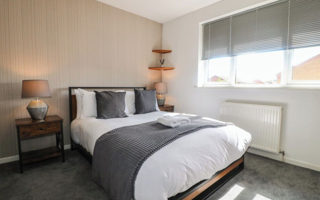 32 Moorland House