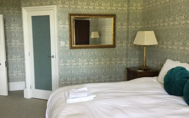 The Lake Lodge