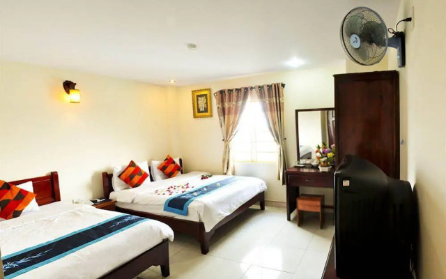 Champa Hotel