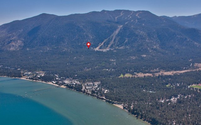 Tahoe Bonoff Venture by Lake Tahoe Accommodations