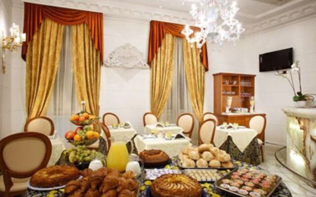 Suite Opera Rooms