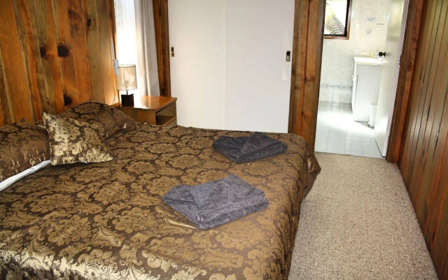 Dii Elduu House Cottage – Guest Rooms – Burnt Pine