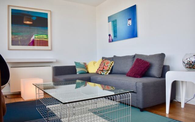 Central Dublin 1 Bedroom Apartment