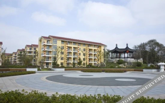 Yaoyang International Hotel