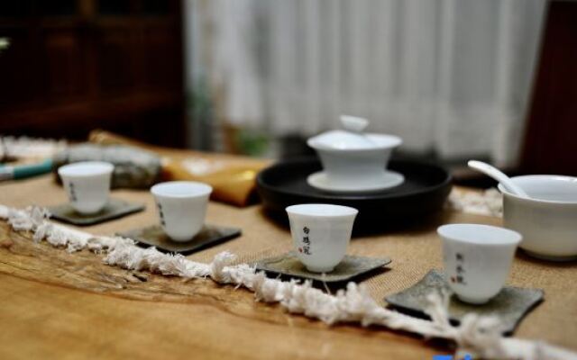 Wuyishan Half Mountain and Half Water (Zen culture theme) Hotel