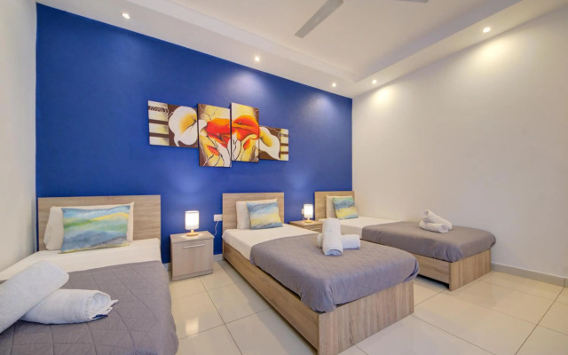 Sliema Ferries 2-bedroom Apt with views