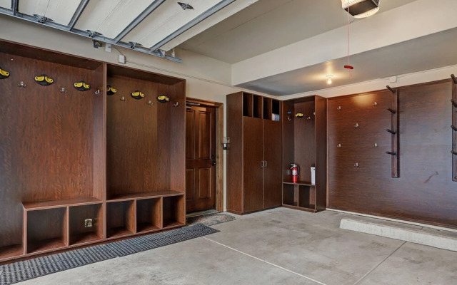 Pines 7 Larkspur - 6 Br Townhouse