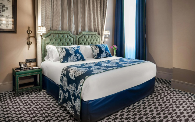 NH Collection Valencia Colón