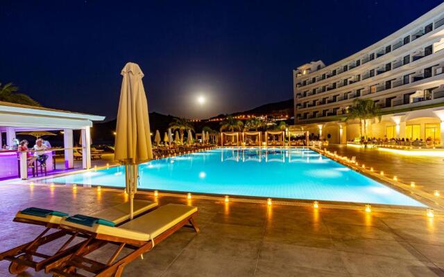 Lindos Bay Suites