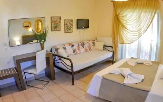 Michel Mar Studios & Apartments