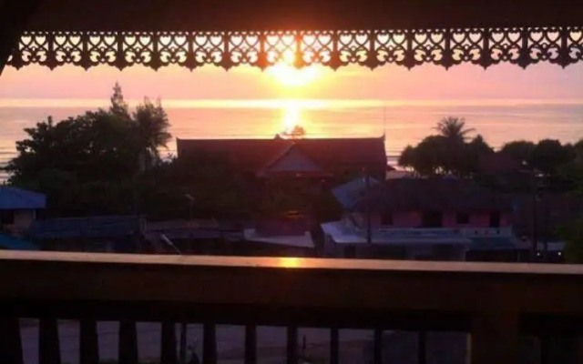 Lanta Mattia Bungalows and Resort