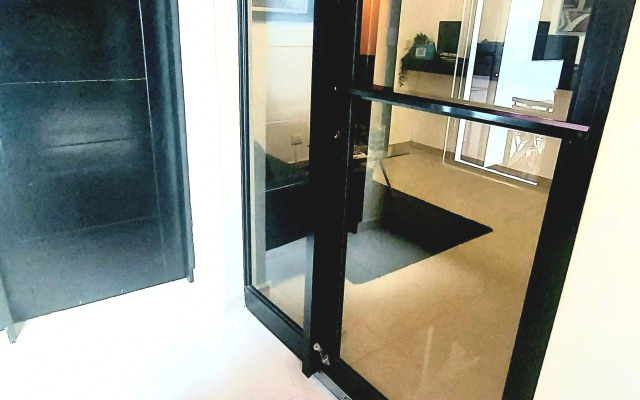 Hotel Tau Art Residence