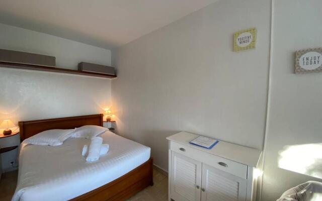 Nice studio with garden and parking - Near beach