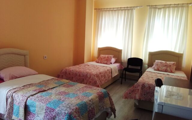 Bahar Hostel