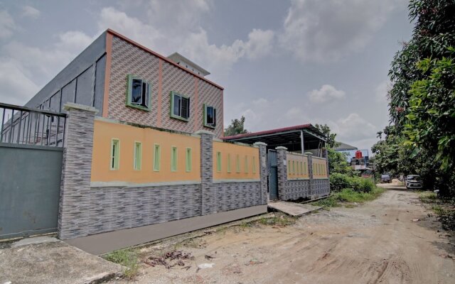 Hotel O Penginapan Budhe Sri