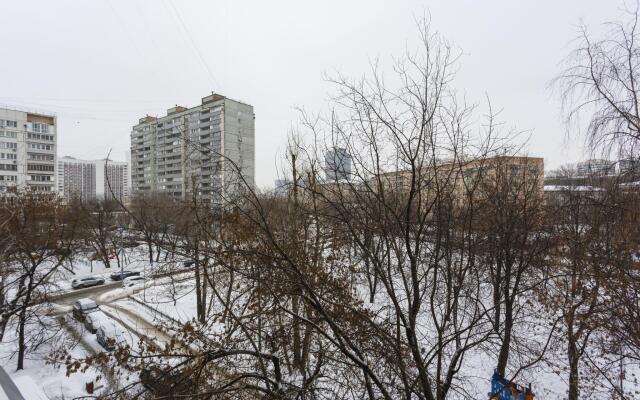 Moment House on Rogozhsky Val street