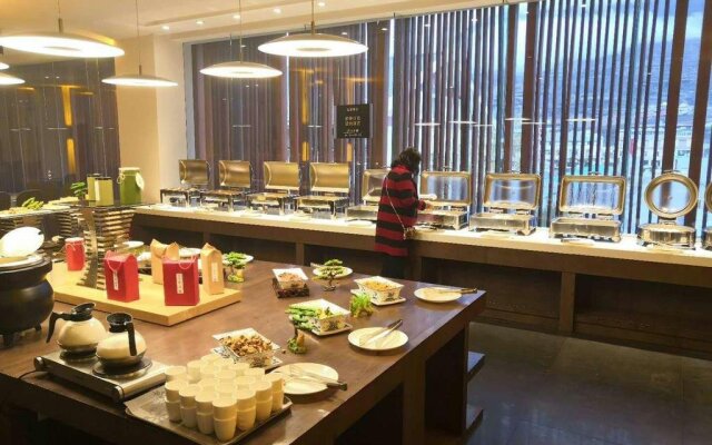 Sweet Valley Foso Hotel