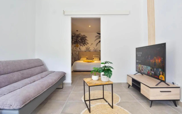 Résidence ZEN & CALM immense HAUT DE VILLA F4 avec piscine