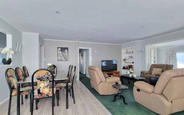 Wonderful Renovated 4BR House - Netflix