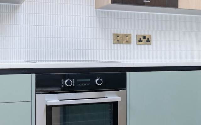 Luxuriously Compact 1BD Eco Home Clapham Common!