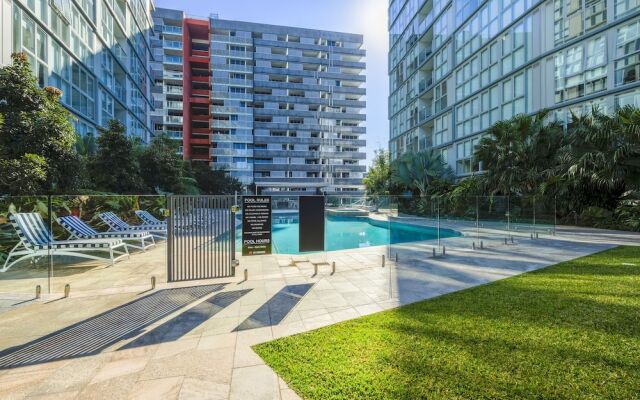 Sofun Apartment In Newstead