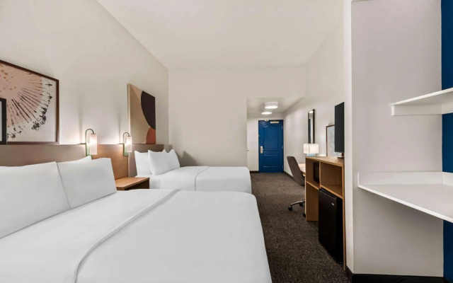 Spark by Hilton Phoenix East Mesa