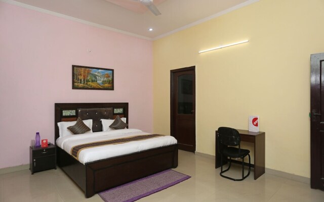 Homeystay Comfort By OYO Rooms