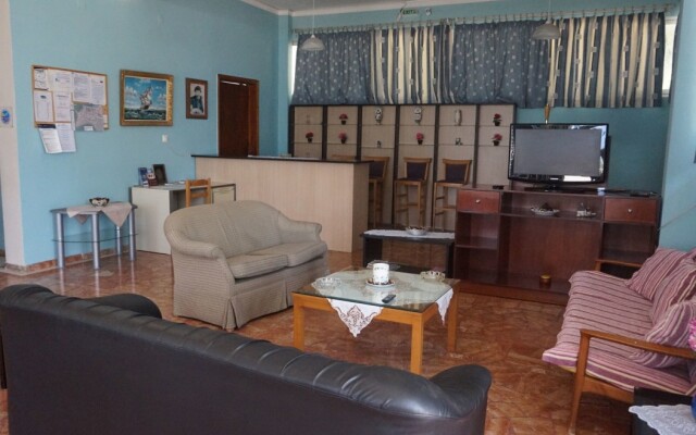 Tolon Beach Hotel