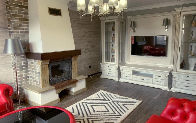 Hostynnyy Dvir Apartament Hotel