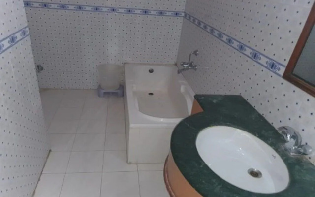 Hotel Rathore Lodge & Restaurant