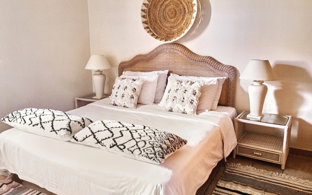 Grecotel Plaza Beach House