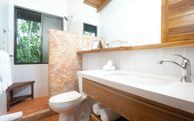 Olas Verdes Hotel