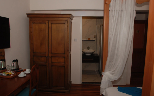 Mavi Inci Park Otel