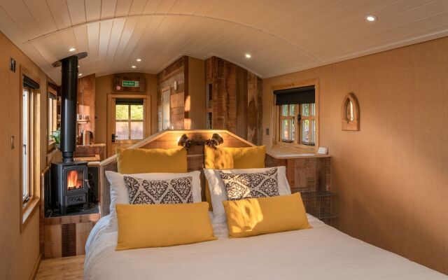 Ashwood Shepherd Hut