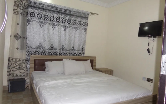 De Maria Inn Apartment