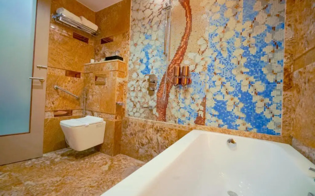 RG Exclusive Hotel-Akola