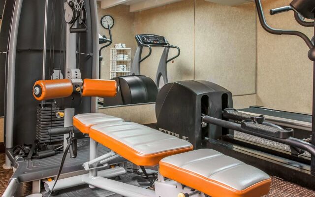 Country Inn & Suites By Radisson, Battle Creek, MI