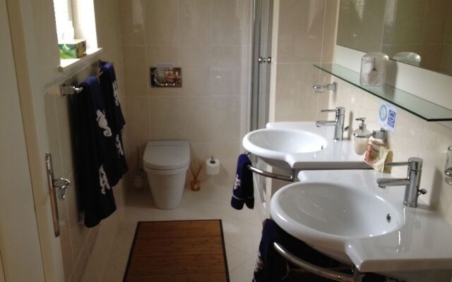 Villa Almadria Luxury Bed & Breakfast