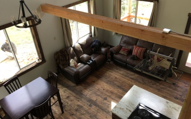 Little Trail Creek Cabins