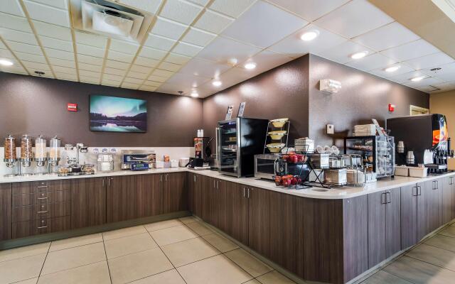 Best Western Plus Chena River Lodge