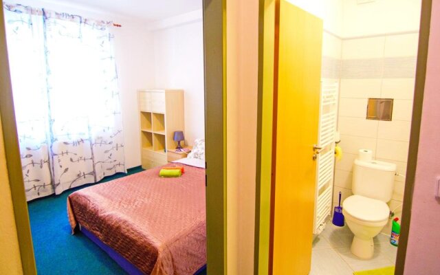 Apartment House Seifertova