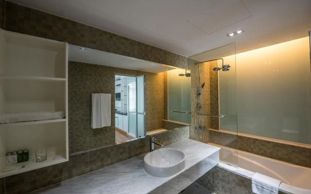 Naki Suites at Silvertown