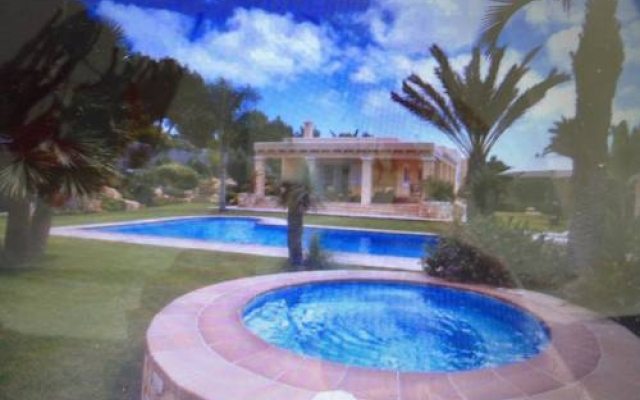 Luxury Villa en Km 5